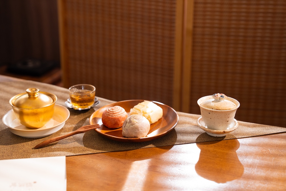 和生御品三款經典酥餅特寫，包含杏仁豆腐酥、白玉相思與奶油芋泥酥。
