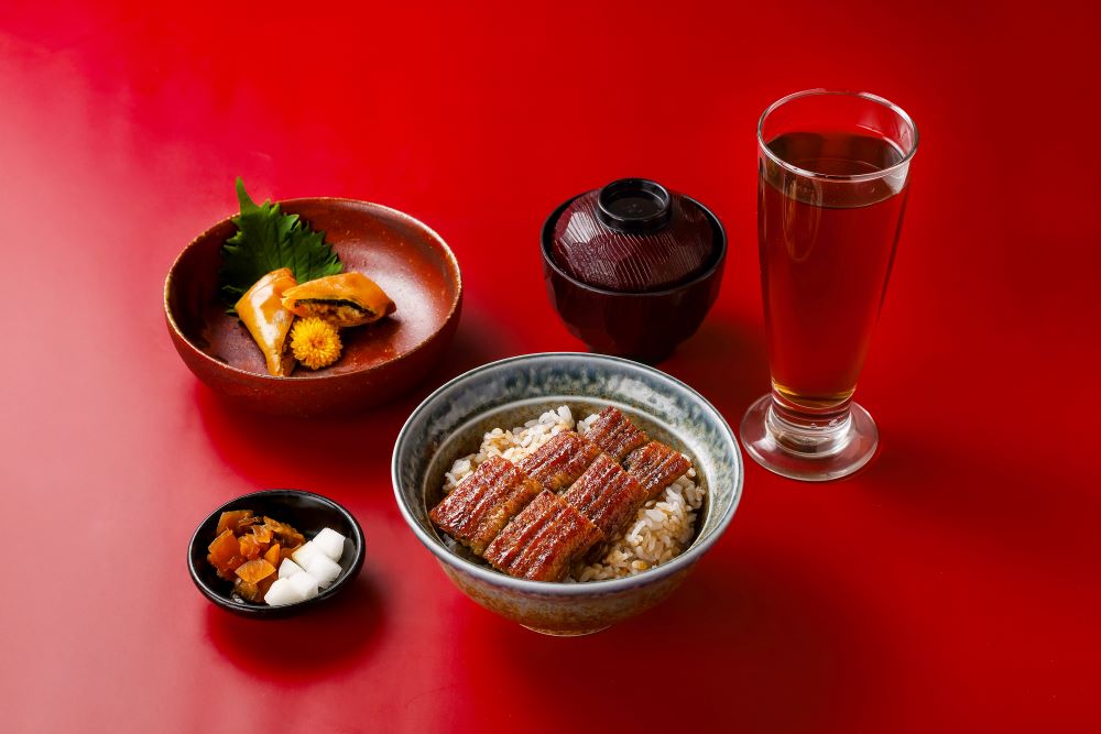 加入うなぎ四代目菊かわ 會員，可獲鰻丼套餐半價券（原價NT$960 ，10% 服務費另計)