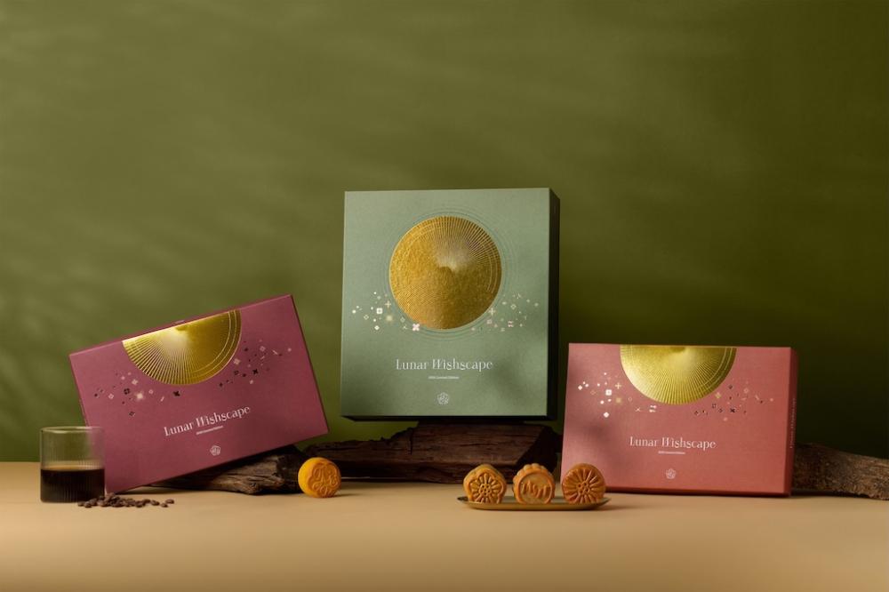 MMHG 餐飲集團旗下電商品牌「TASTE by MMHG」，今年首度攜手入選 2026 世界百大咖啡館的台中人氣咖啡店「Coffee Stopover」，推出中秋限定「月球願境 Lunar Wishscape」聯名禮盒