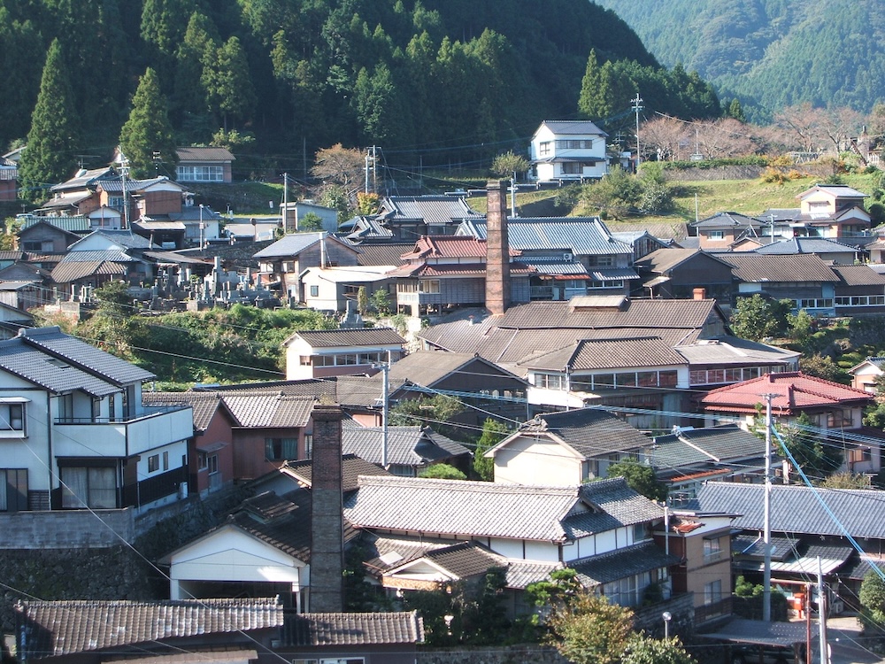 穿梭紅磚煙囪的老窯場：波佐見中尾山秋陶巡禮