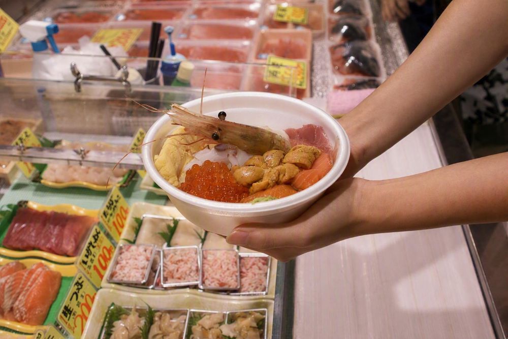 7-北海道釧路市著名美食「勝手丼」。  圖：JR北海道提供