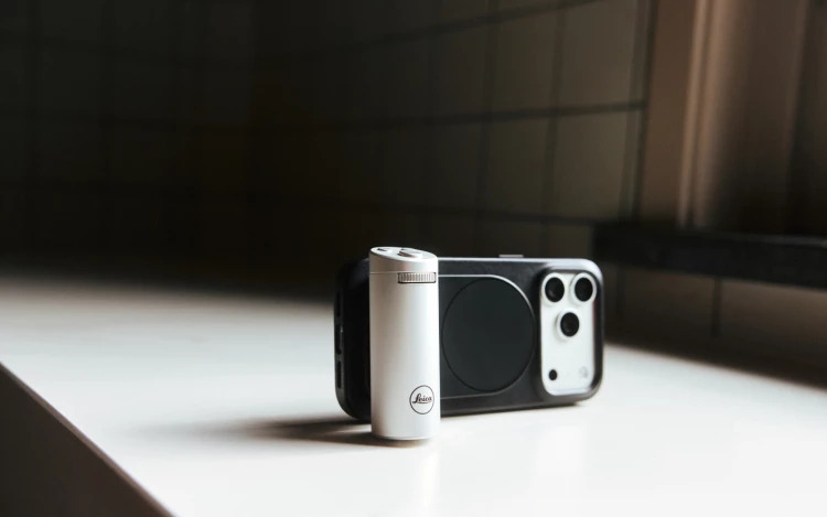徠卡在9月底拓展 iPhone 移動攝影生態系，發表了規模最大的軟硬體升級，推出 徠卡LUX 2.0 應用程式
